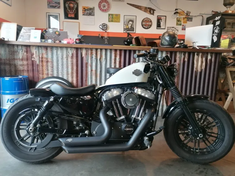 Customisation d'une moto Harley Davidson à La Réunion