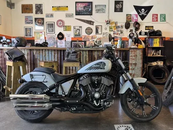 Peinture complète de moto Indian Chief à Saint-Paul, Saint-Paul, BIKE&ROLL Garage