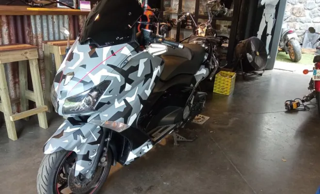 Donnez du style à votre scooter avec une peinture personnalisée !, Saint-Paul, BIKE&ROLL Garage