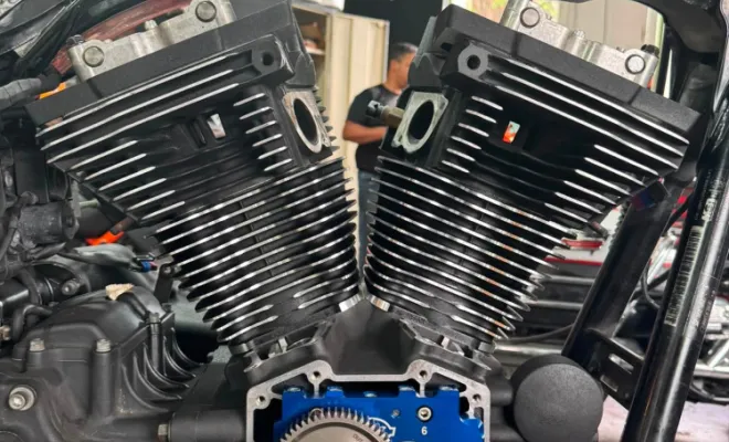 Préparation moteur Harley-Davidson à Saint-Paul | BIKE&ROLL, Saint-Paul, BIKE&ROLL Garage