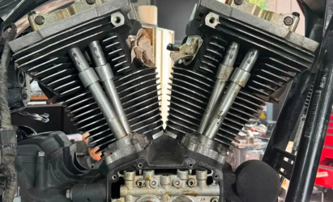 Préparation moteur Harley-Davidson à Saint-Paul | BIKE&ROLL, Saint-Paul, BIKE&ROLL Garage