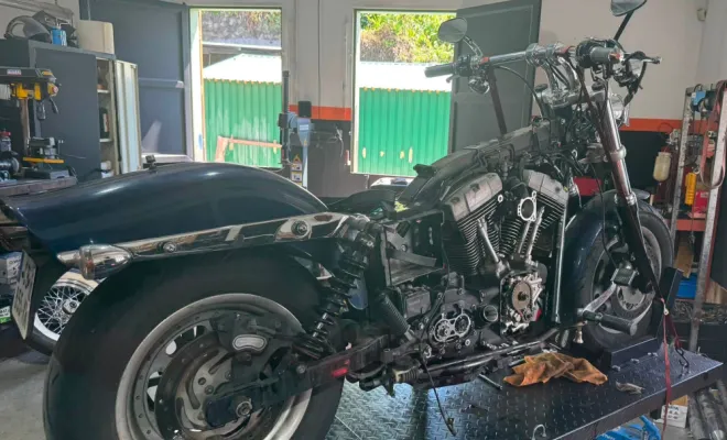 Préparation moteur Harley-Davidson à Saint-Paul | BIKE&ROLL, Saint-Paul, BIKE&ROLL Garage