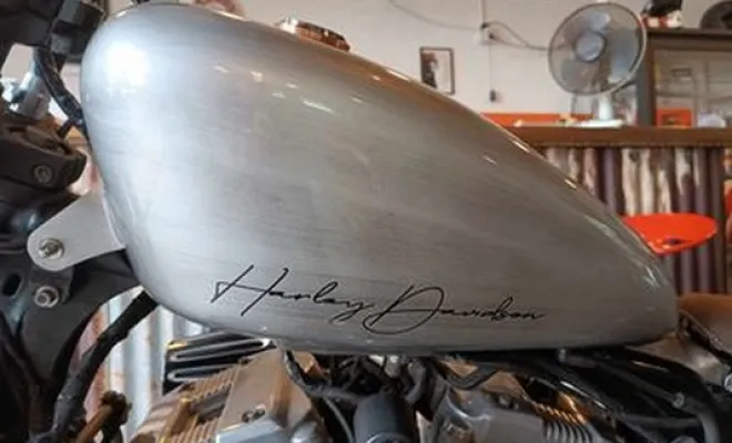 Peinture sur carrosserie, Saint-Paul, BIKE&ROLL Garage